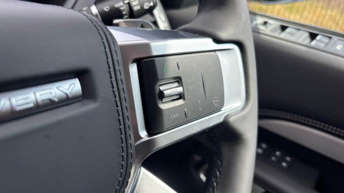 Land Rover Discovery 3.0 D350 Tempest 5dr Auto Diesel Station Wagon - Image 27